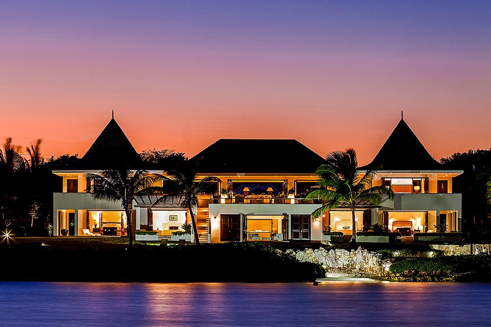 1558689673_Le_Bleu_O5_0