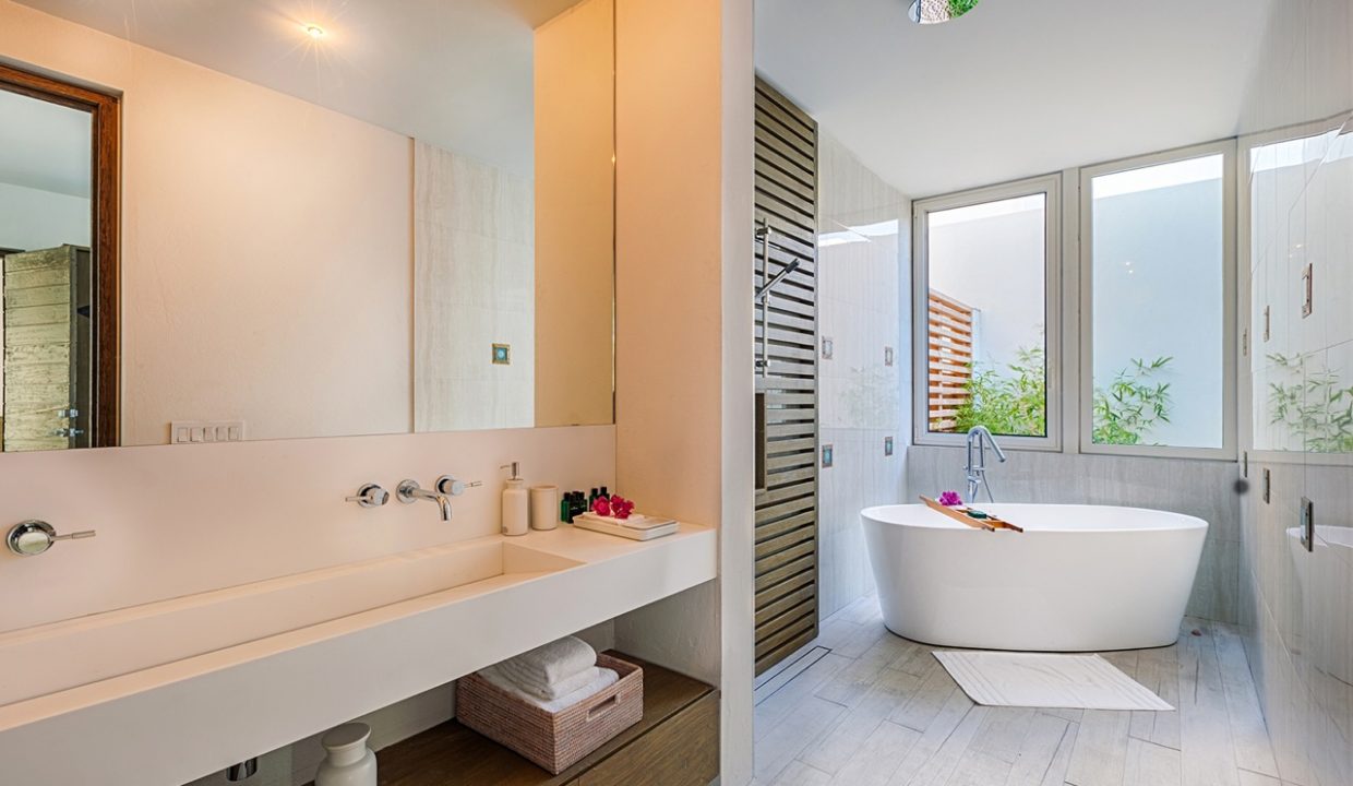 Bathroom_1