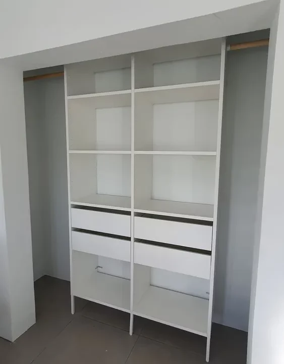 Modern-3-bed-near-Shoal-Bay-East-17