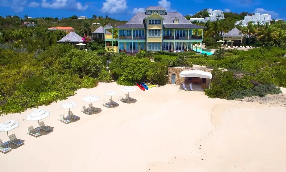 Santosha-Anguilla-16