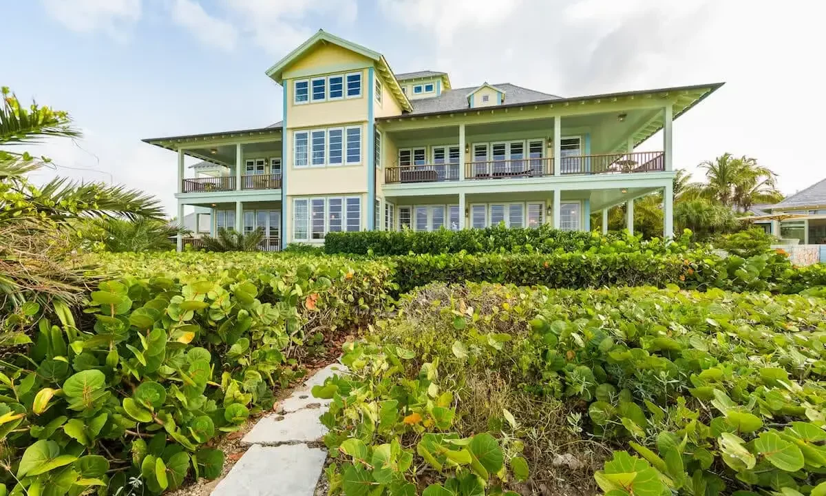 Santosha-Anguilla-3