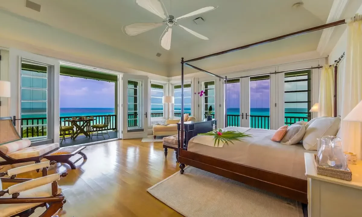 Santosha-Anguilla-36