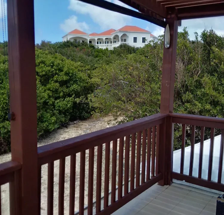 Seafeathers-Cottage-1