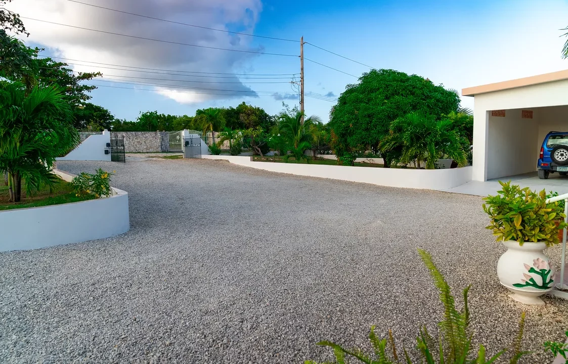 Swing-High-Detached-Home-39