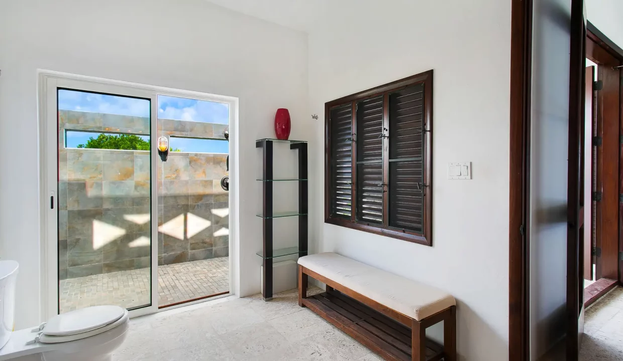 Villa-on-Shoal-Bay-East-17