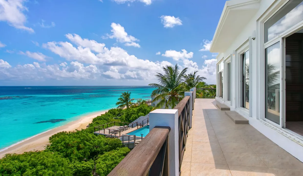 Villa-on-Shoal-Bay-East-27