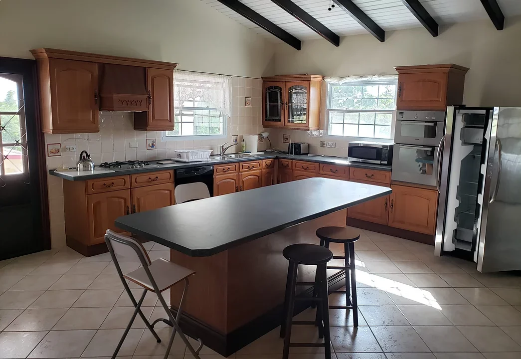 d92b62_7af3c43c10ff4cb2bf542d7e67352c96~mv2