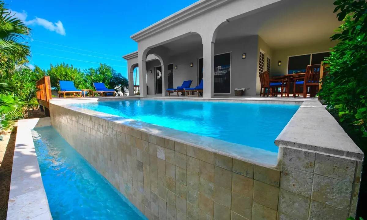 poolclose_1200