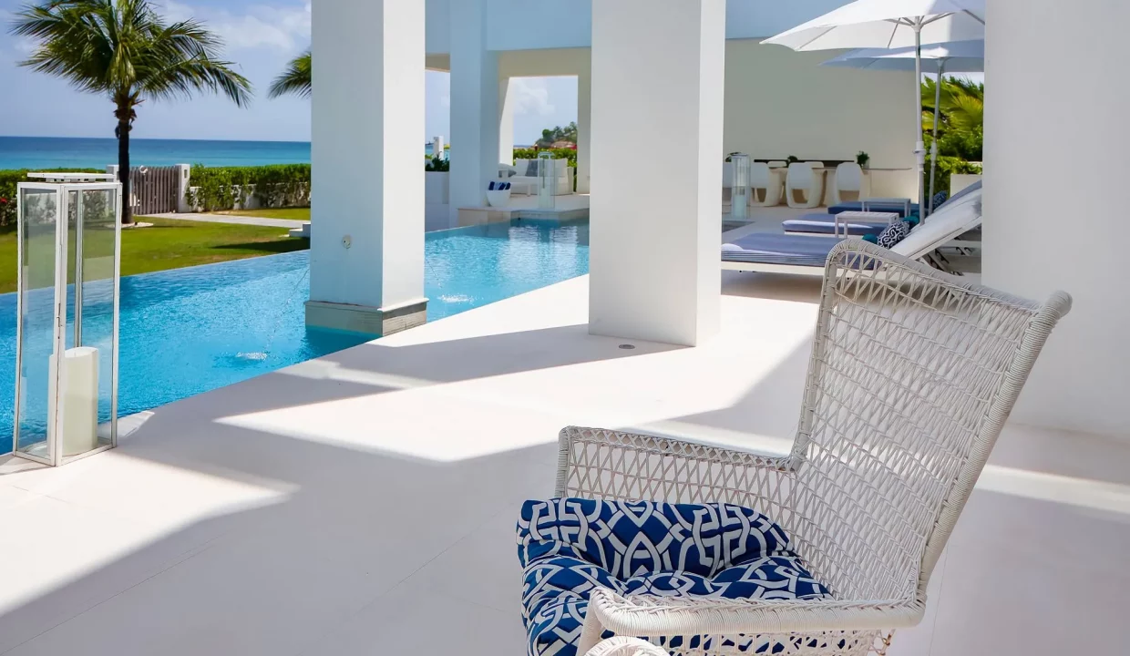 The-Beach-House-Villa-patio-area3-300dpi-1920w