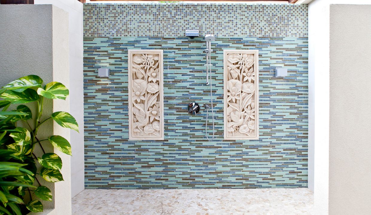 outdoor-shower-nevaeh-villa-anguilla-diamond