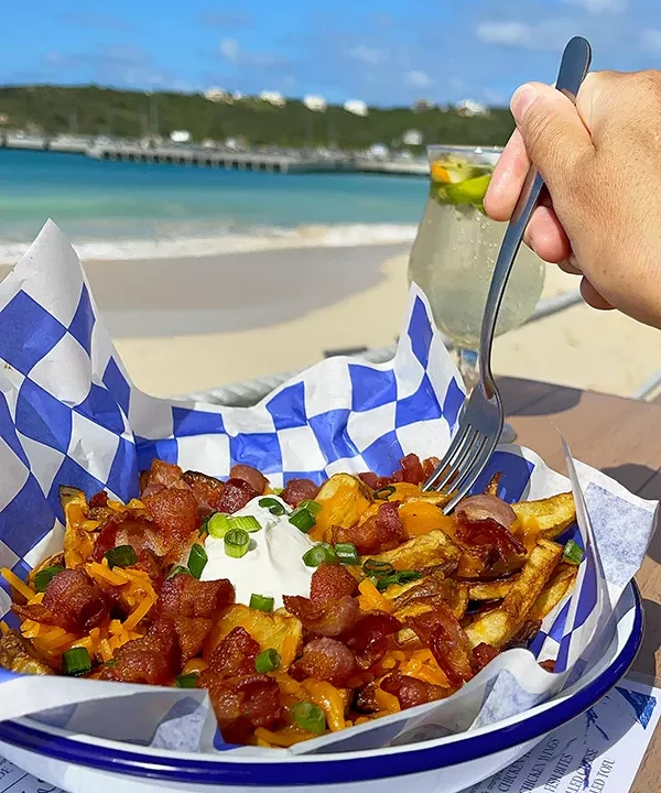 xwaves-loaded-fries.jpg.pagespeed.ic.sc641WrNEO
