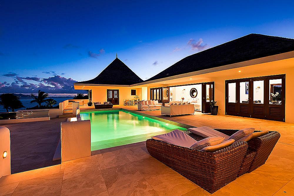 1558689673_Le_Bleu_O4_0 - Copy