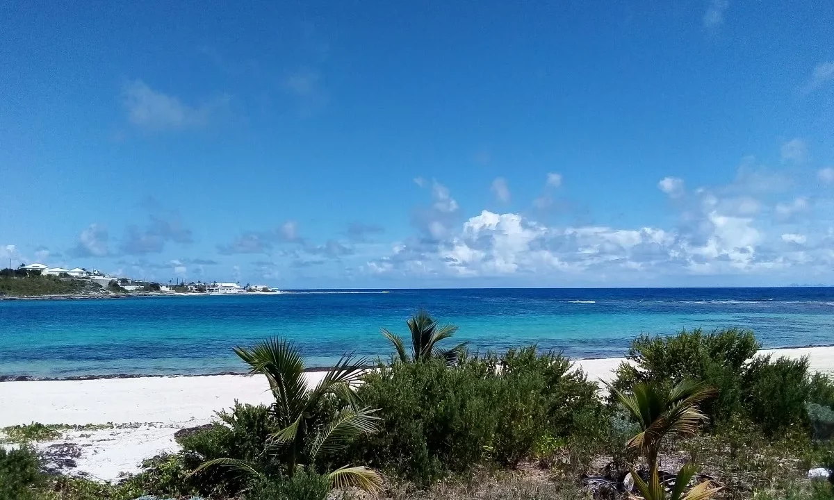 Sandy-Hill-beach-view.jpg