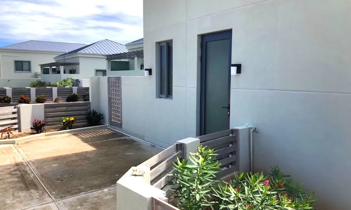 Solaire-Bungalow-1_1200