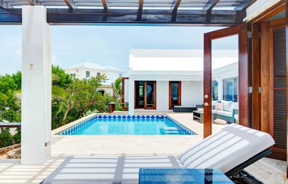 Waves-outdoor.jpg