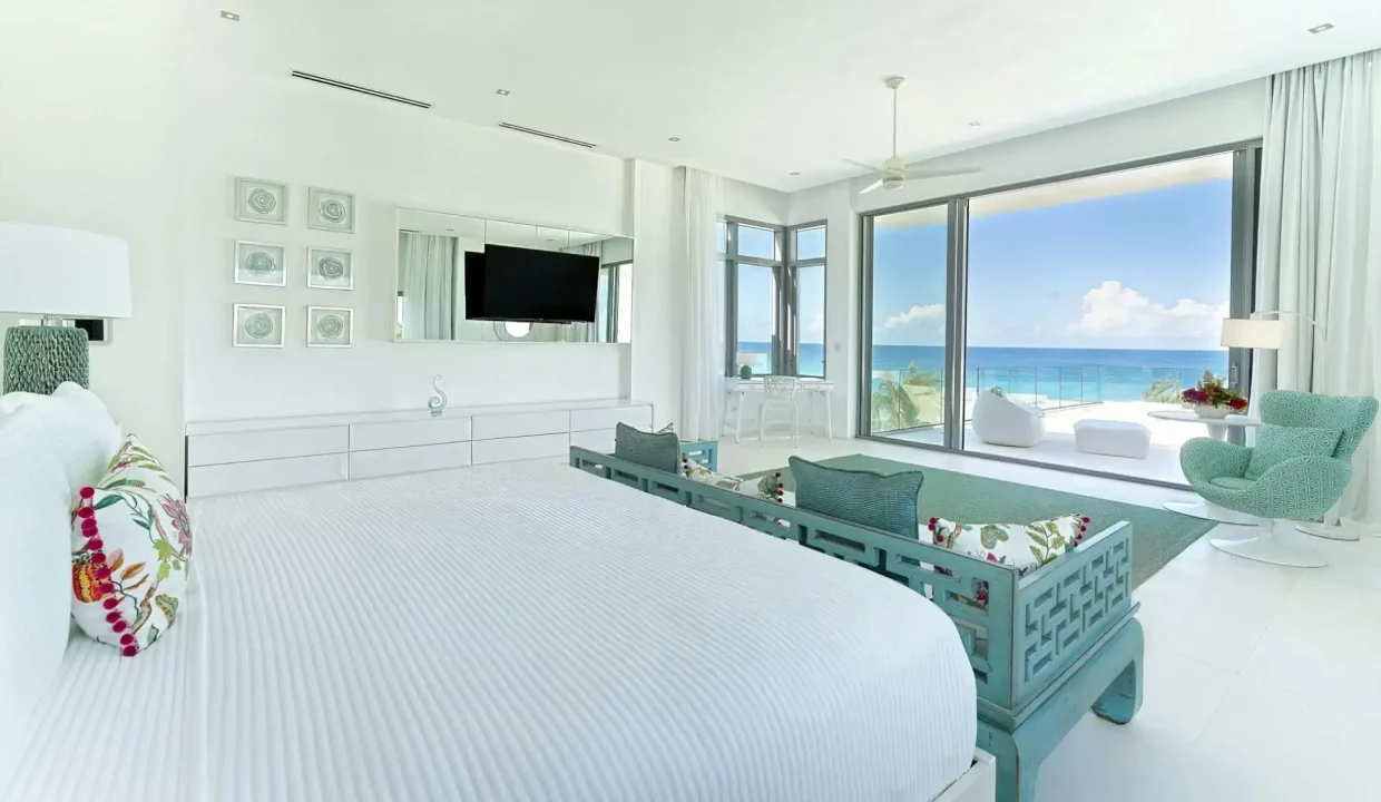 villa-anguilla-caribbean-luxury-the-beach-house-bed1-3_FullL.jpg