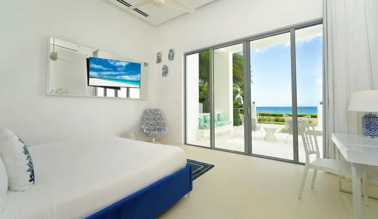villa-anguilla-caribbean-luxury-the-beach-house-bed2_FullL.jpg